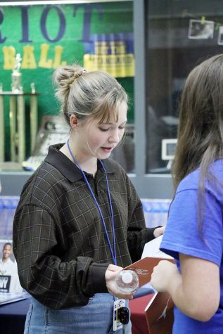 Junior Taylor Lisenby at the College Fair